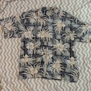 Light Blue Button Up Hawaiian Shirt